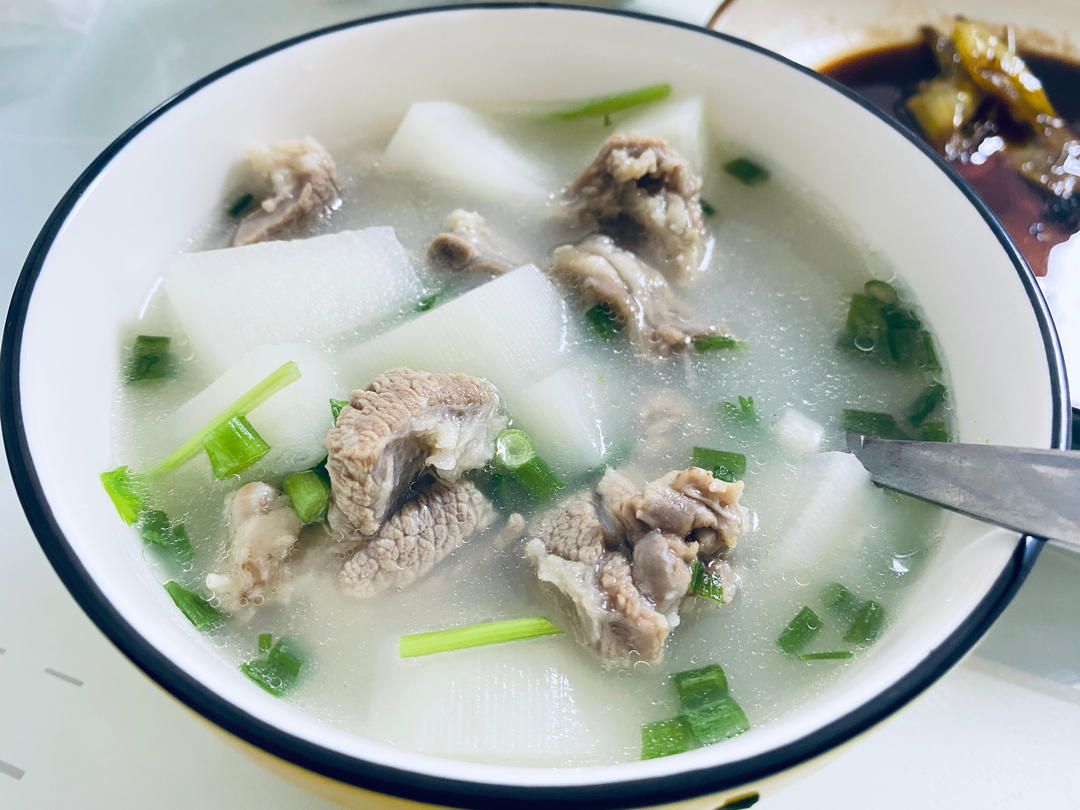 羊肉汤(炖萝卜)