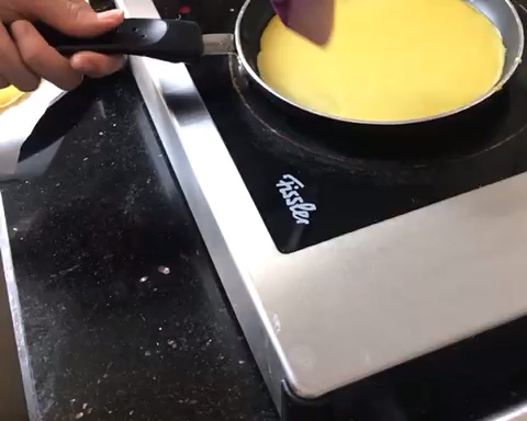 聚福·咸蛋黄千层蛋糕的做法 步骤4