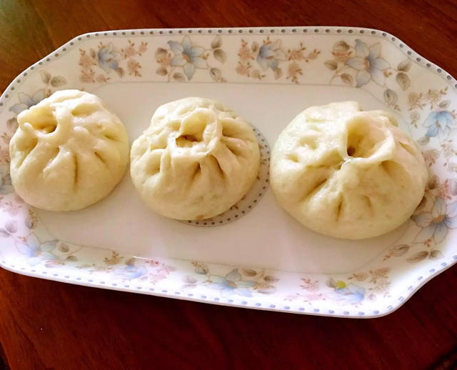 包菜猪肉大包子