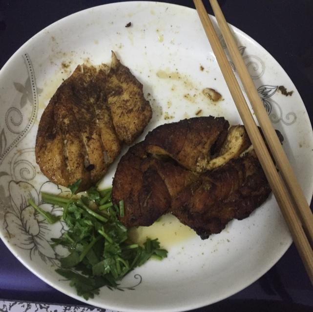 酷炫屌炸天好吃的煎鸡胸肉（香蒜蜂蜜煎鸡胸肉）