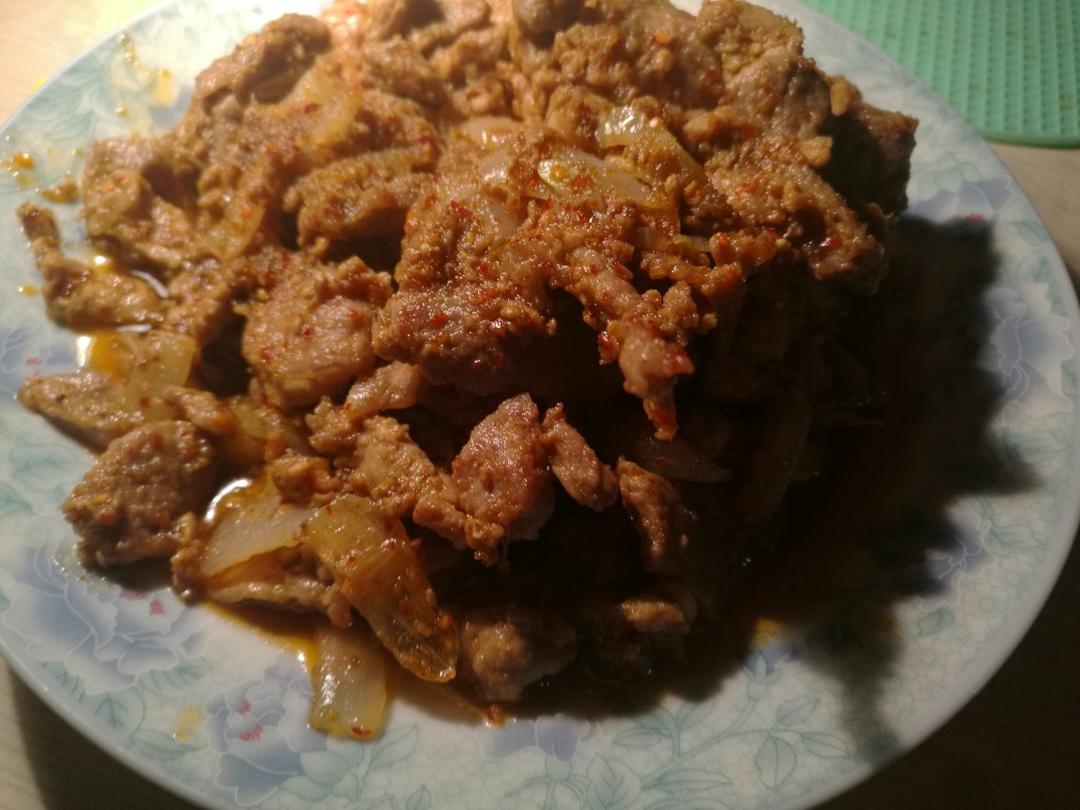 新疆特色
孜然炒烤羊肉