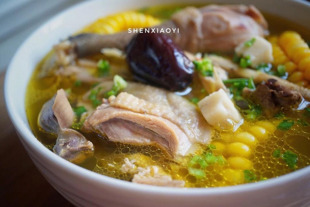 玉米煲老鸡-“好久不见，希望你还记得我的味道……”《都挺好》里的石天冬用这锅汤表白苏明玉，好暖！的做法