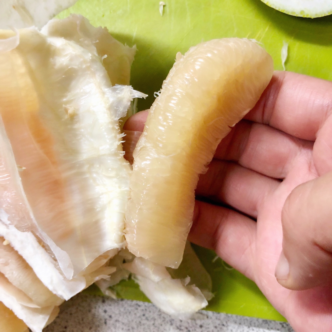 10分钟剥一个柚子的做法