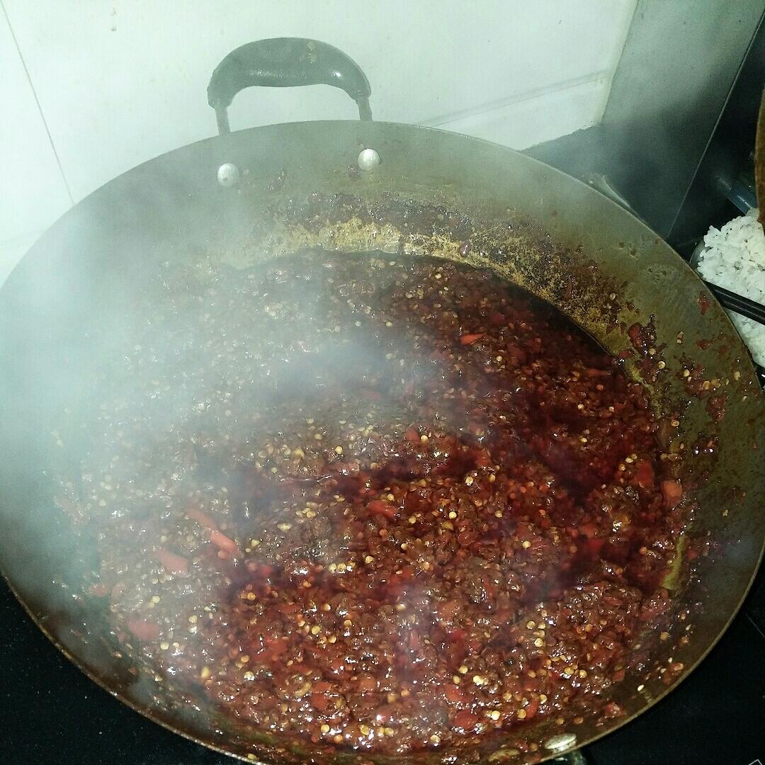 奶奶祖传秘制超香牛肉辣椒酱-下饭必备！