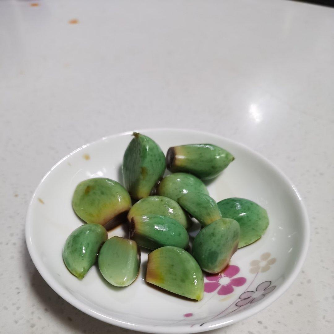 腊八蒜（千万别直接加醋了，冬夏都可）
