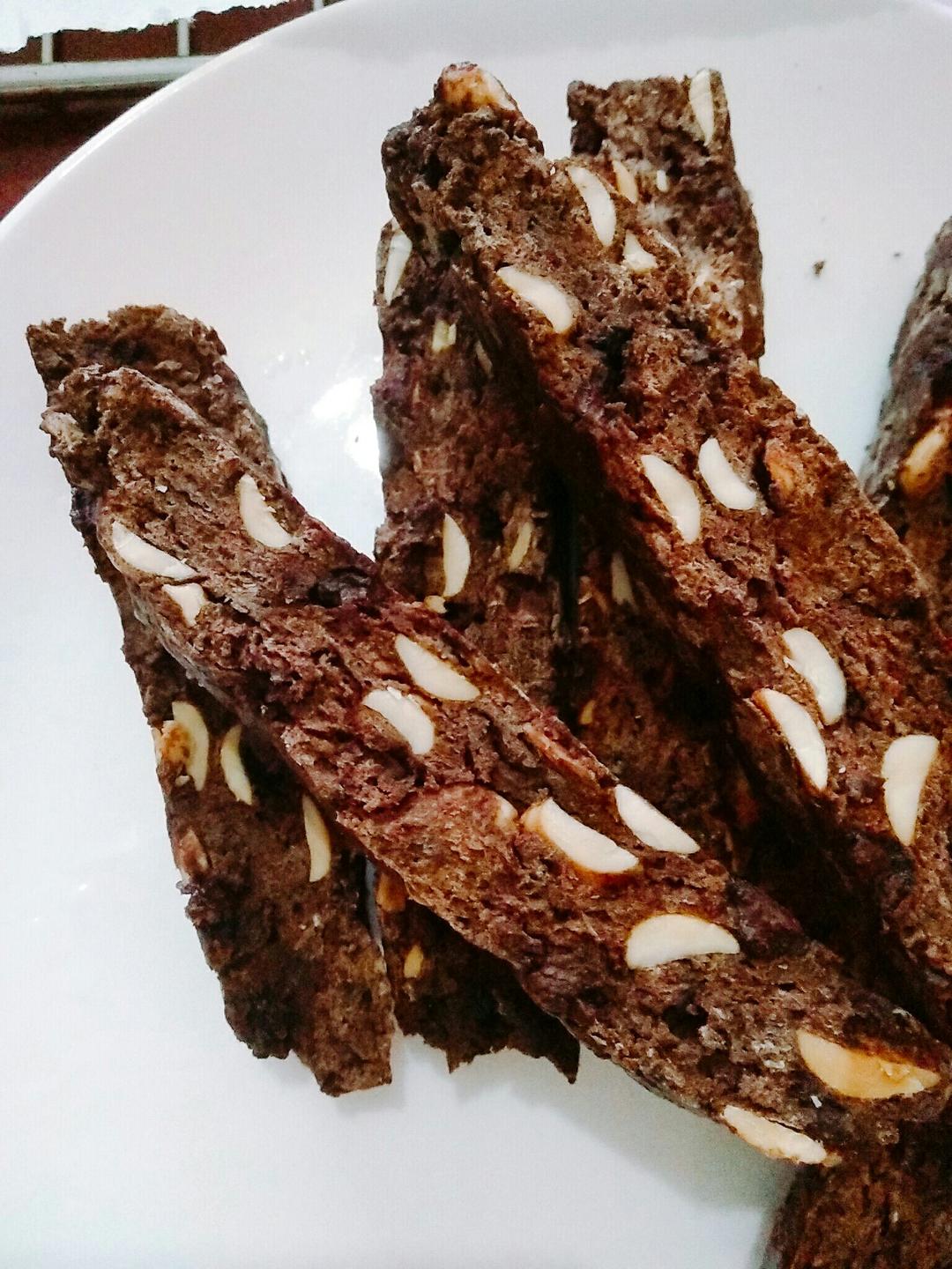无油杏仁巧克力意式脆饼丨健康·零食（附7个意式脆饼成功要点）