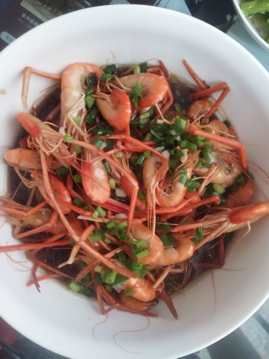 红汤河虾的做法
