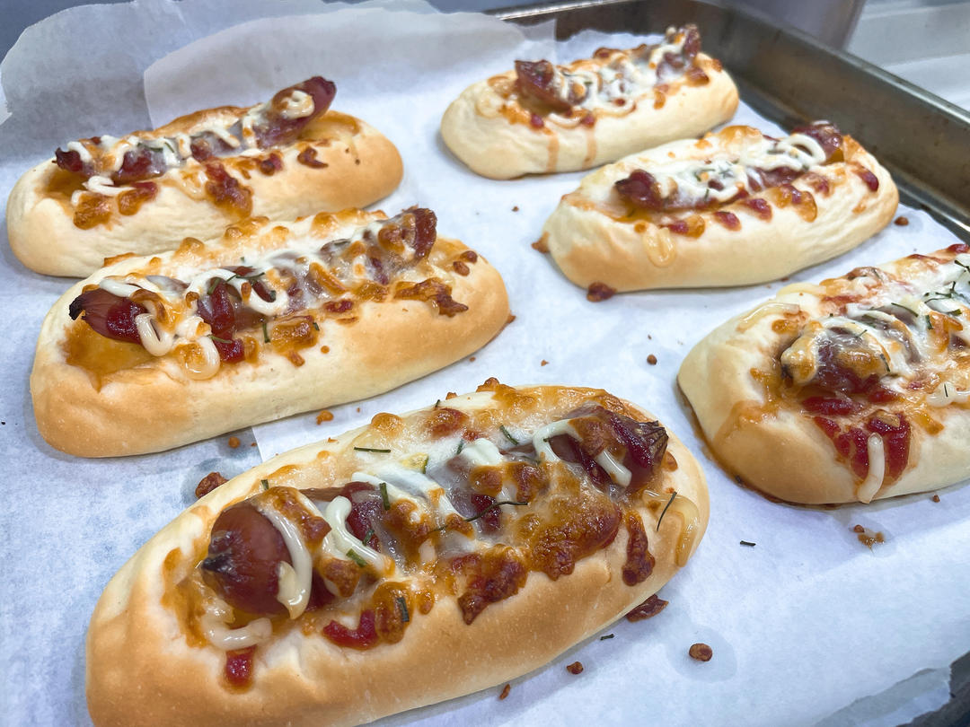 软fufu的经典肉松肠仔包