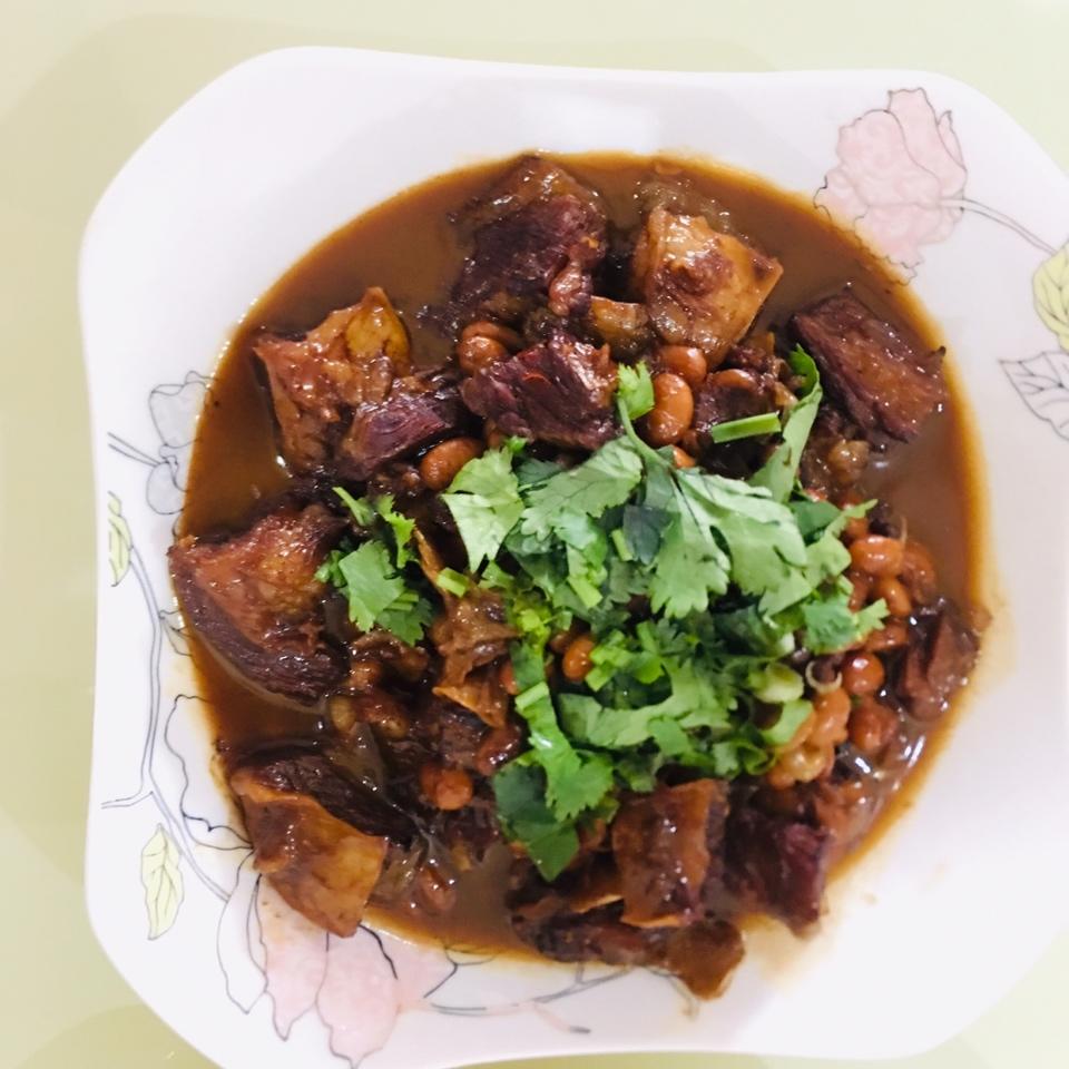 黄豆烧牛腱