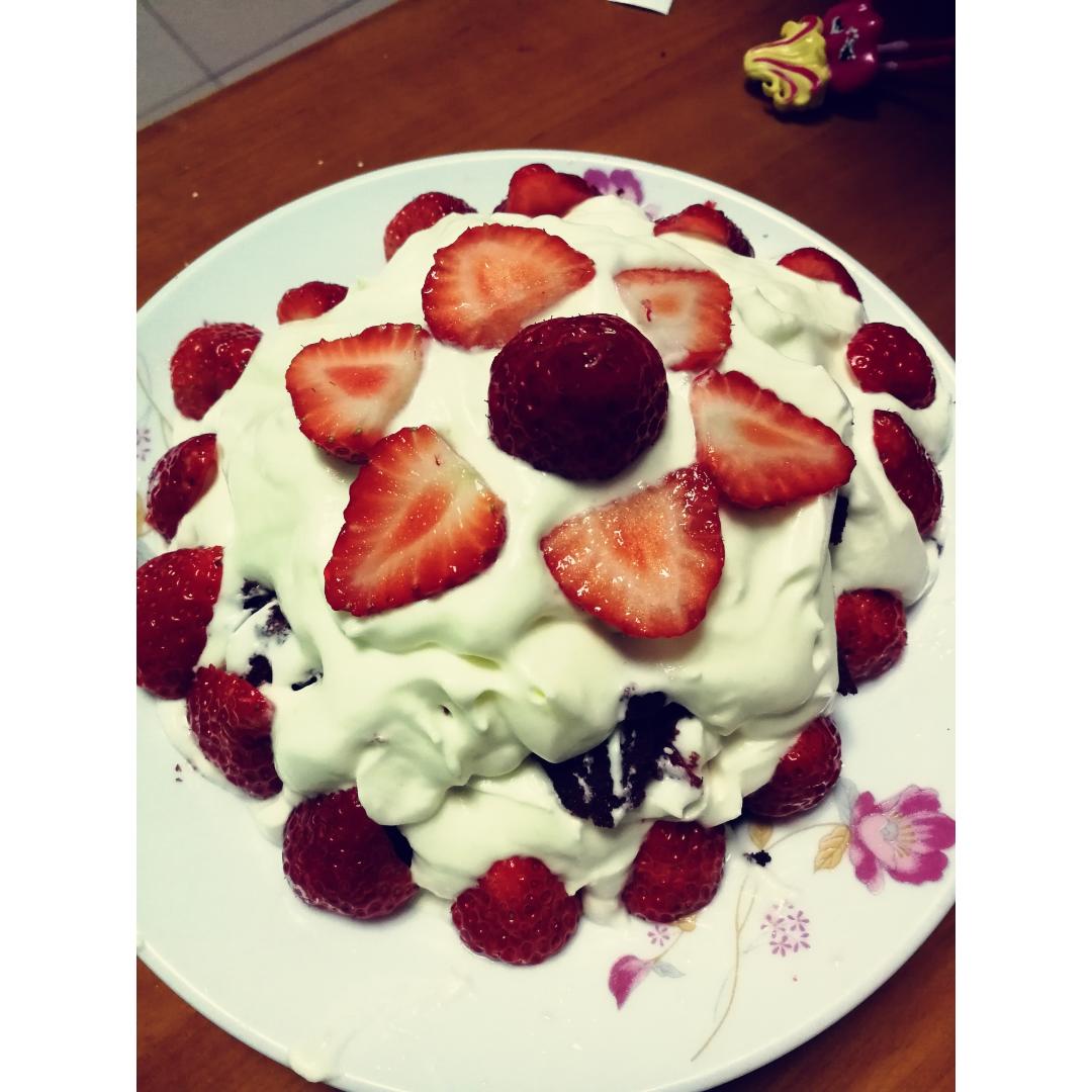 圣诞草莓雪人 红丝绒戚风裸蛋糕