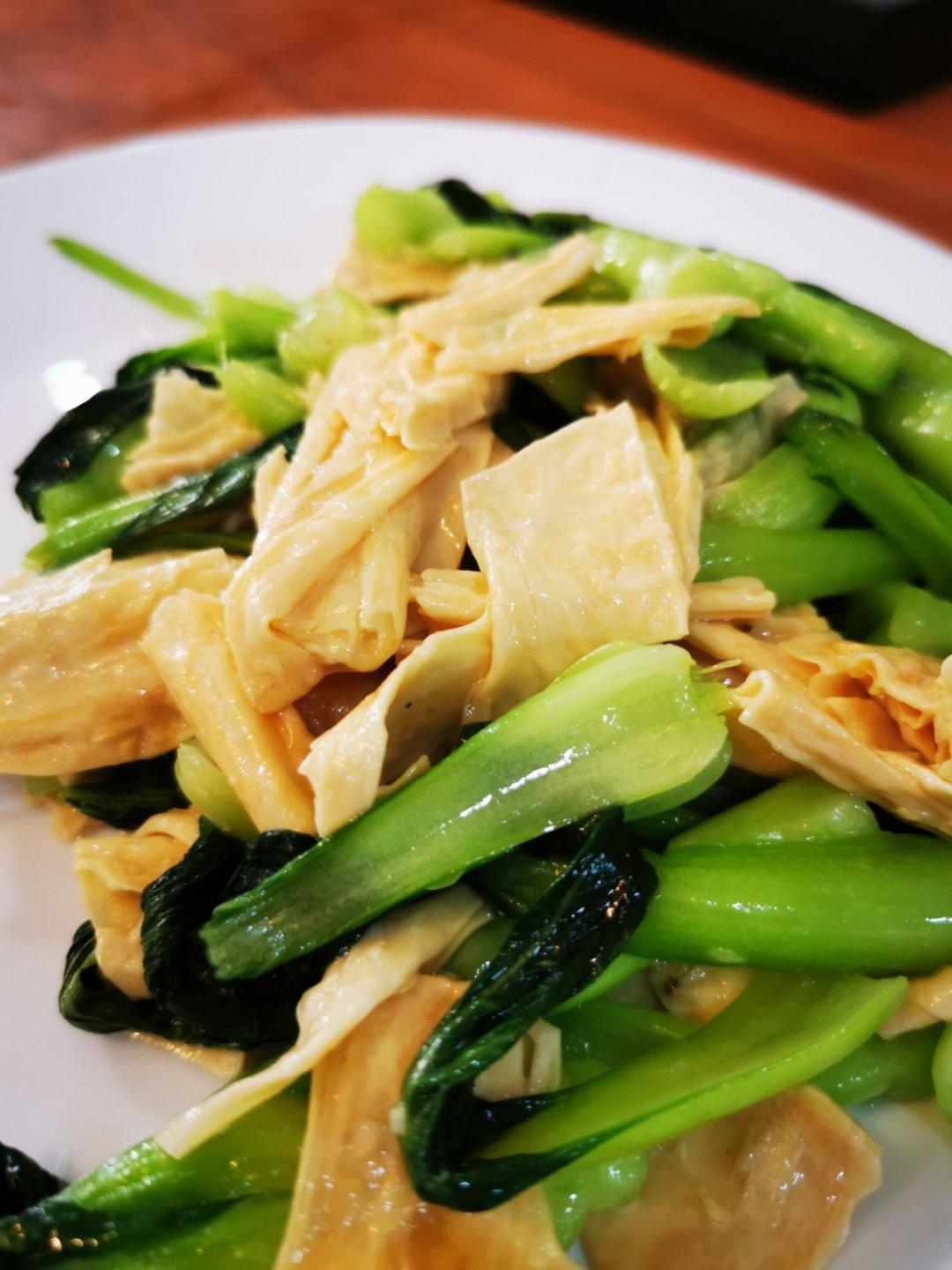 鸡毛菜（小青菜）炒腐皮