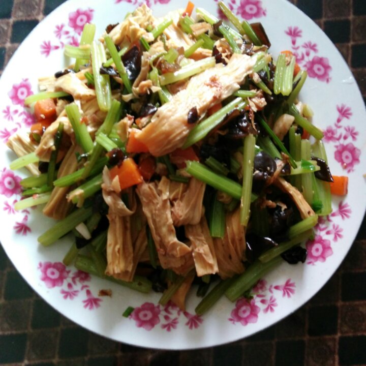 清炒腐竹（我的病号餐）