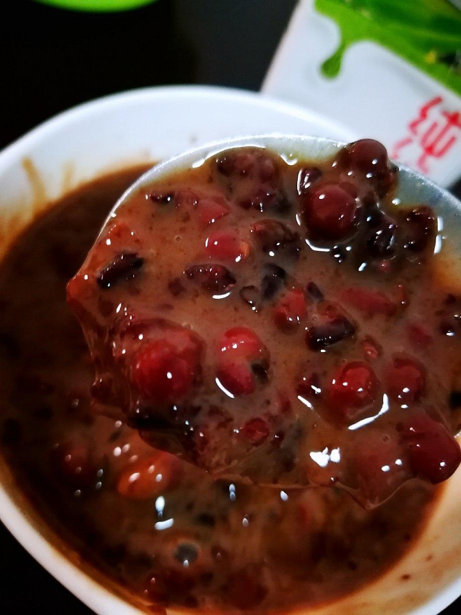 红豆血糯米牛奶