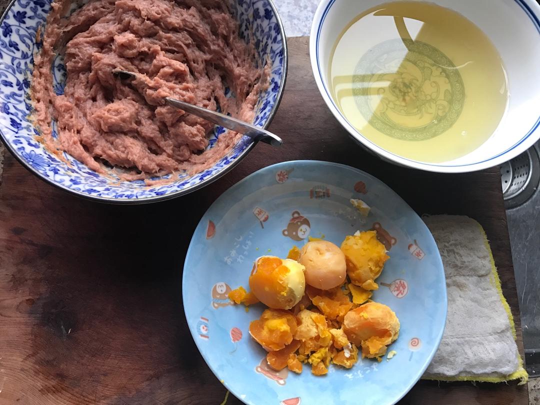 蛋黄鲜肉小馄饨