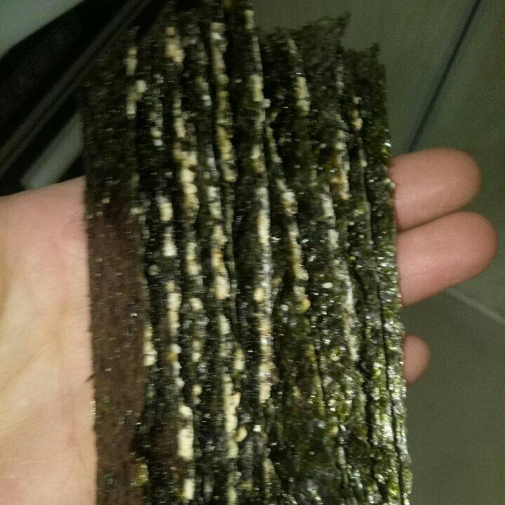 芝麻海苔夹心脆