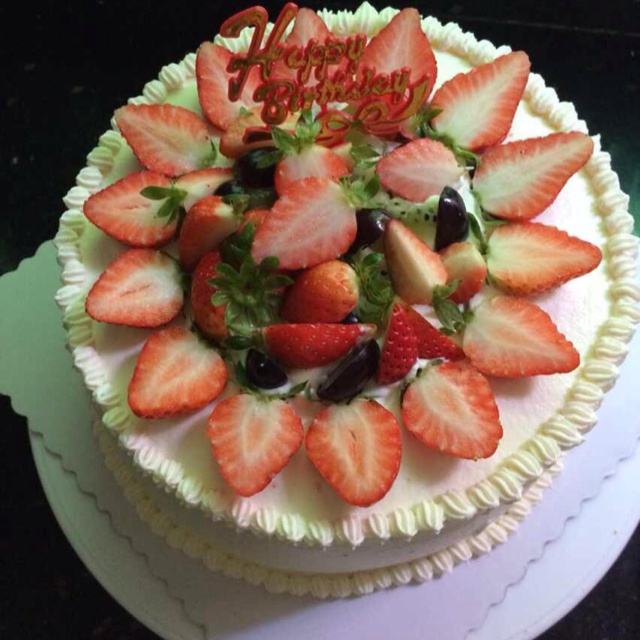 草莓鲜奶油蛋糕