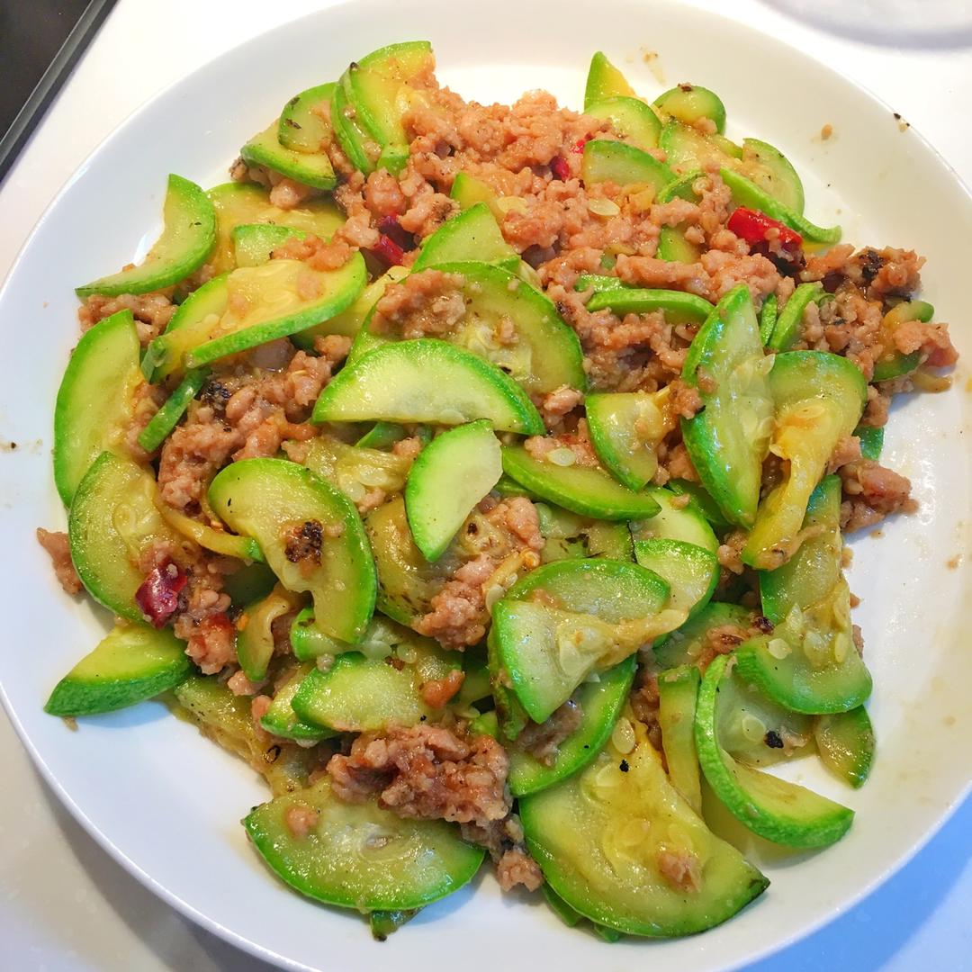 西葫芦炒肉片