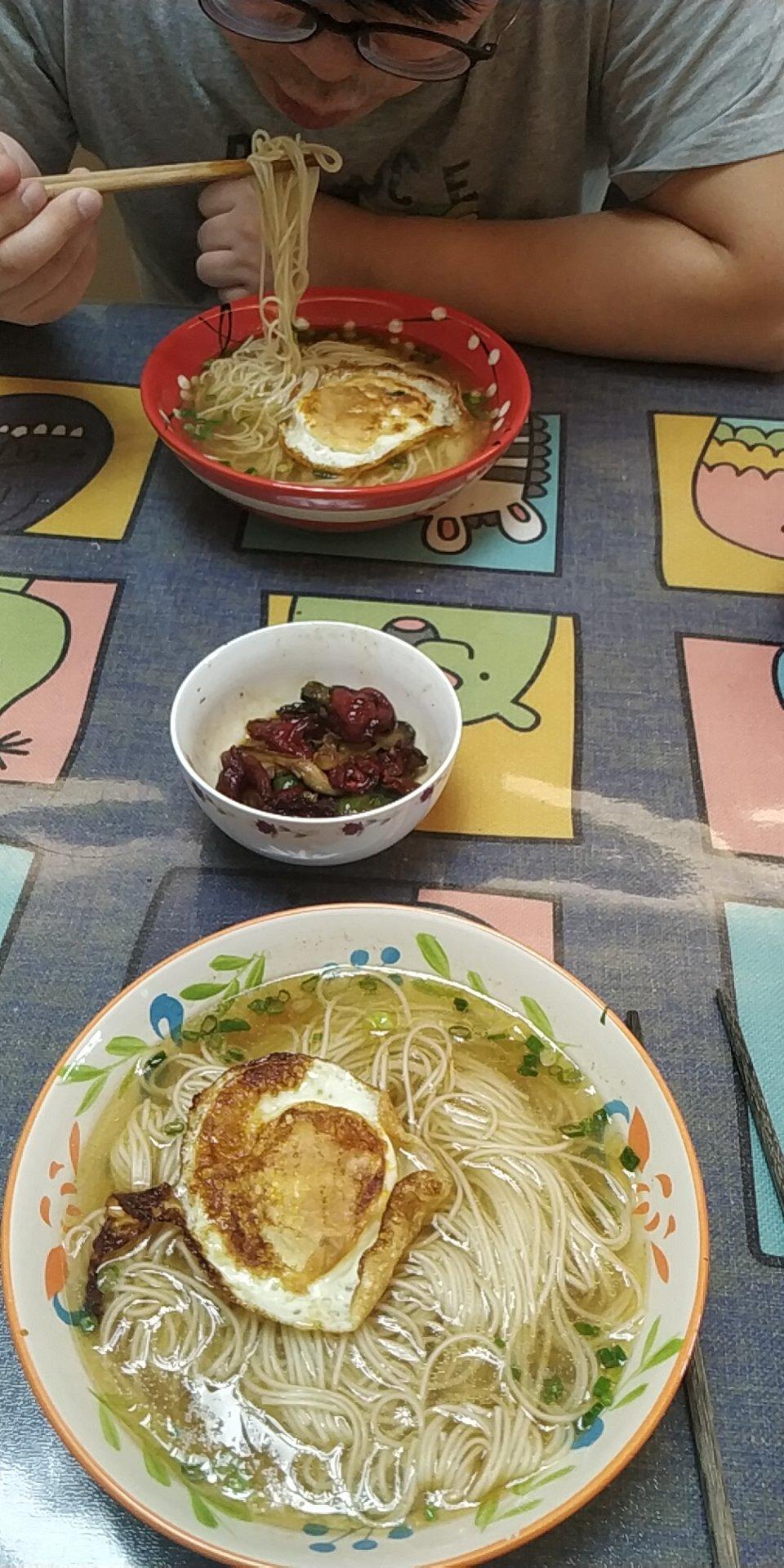 最美不过那碗阳春面