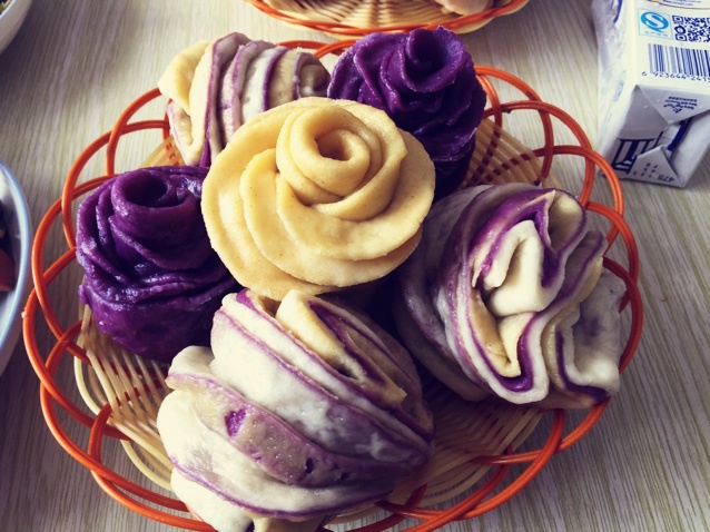 紫薯玫瑰花卷馒头
