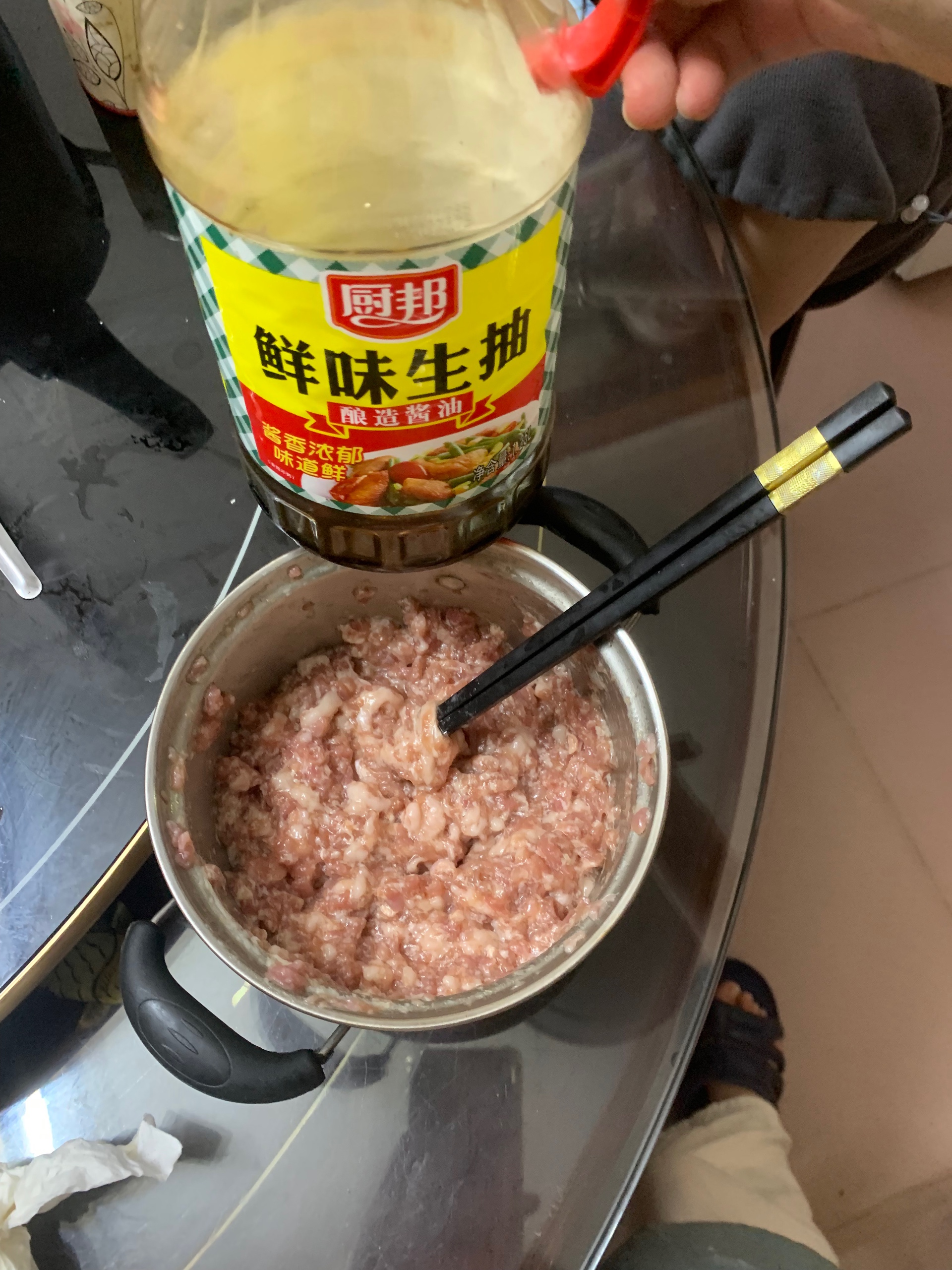 韭菜猪肉馅的做法 步骤6