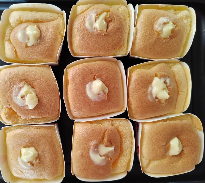 夏天的柠檬卡仕达酱纸杯蛋糕的做法