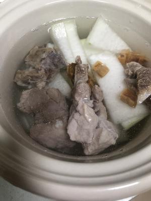 消暑瑶柱冬瓜排骨汤的做法 步骤5