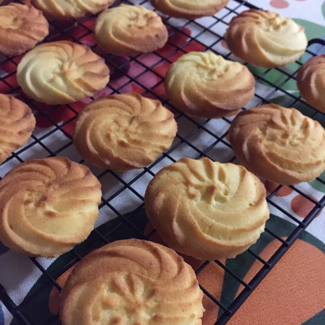 淡奶油曲奇~~（消耗淡奶油好方法）