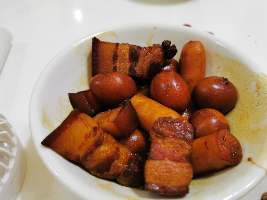 加了鹌鹑蛋后，这盘红烧肉，美味的逆天啦——鹌鹑蛋烧肉（孔瑶食谱）