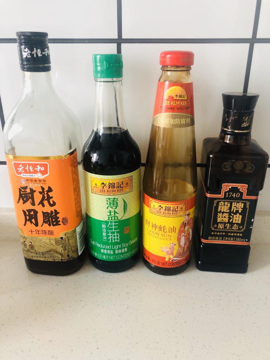 大肉块酱肉包子的做法 步骤9