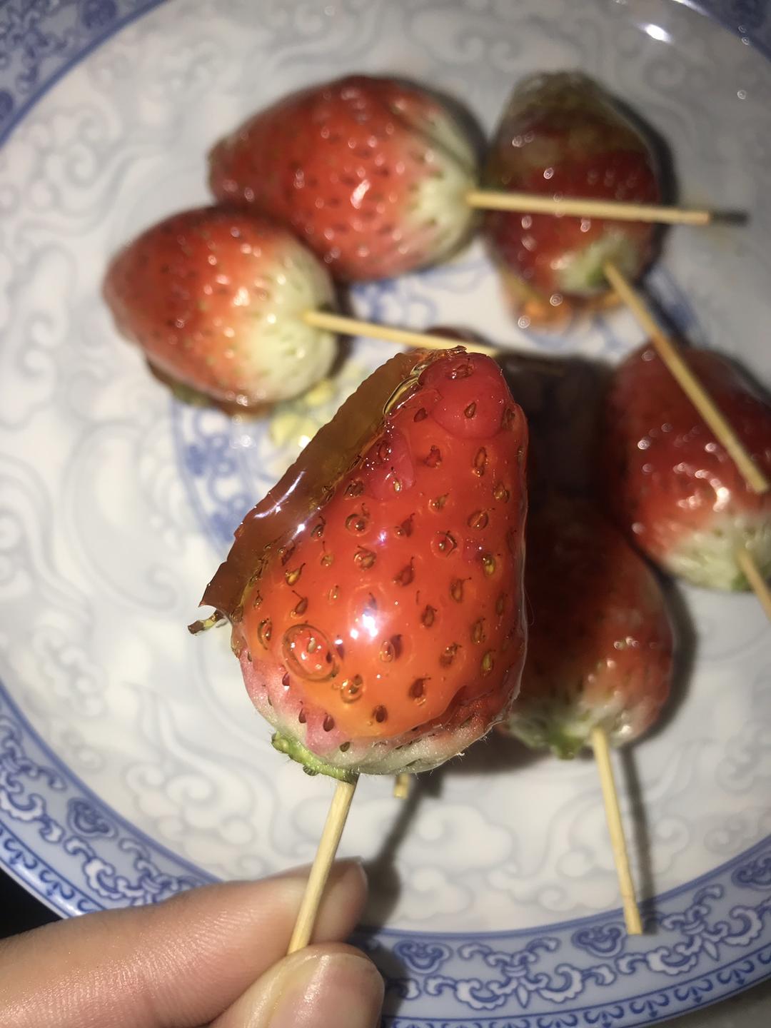 草莓冰糖葫芦和花生酥一起做！的做法