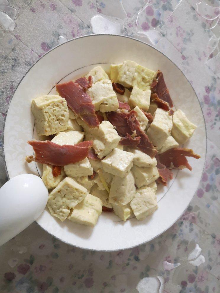 秋某硕做的金华火腿烧豆腐