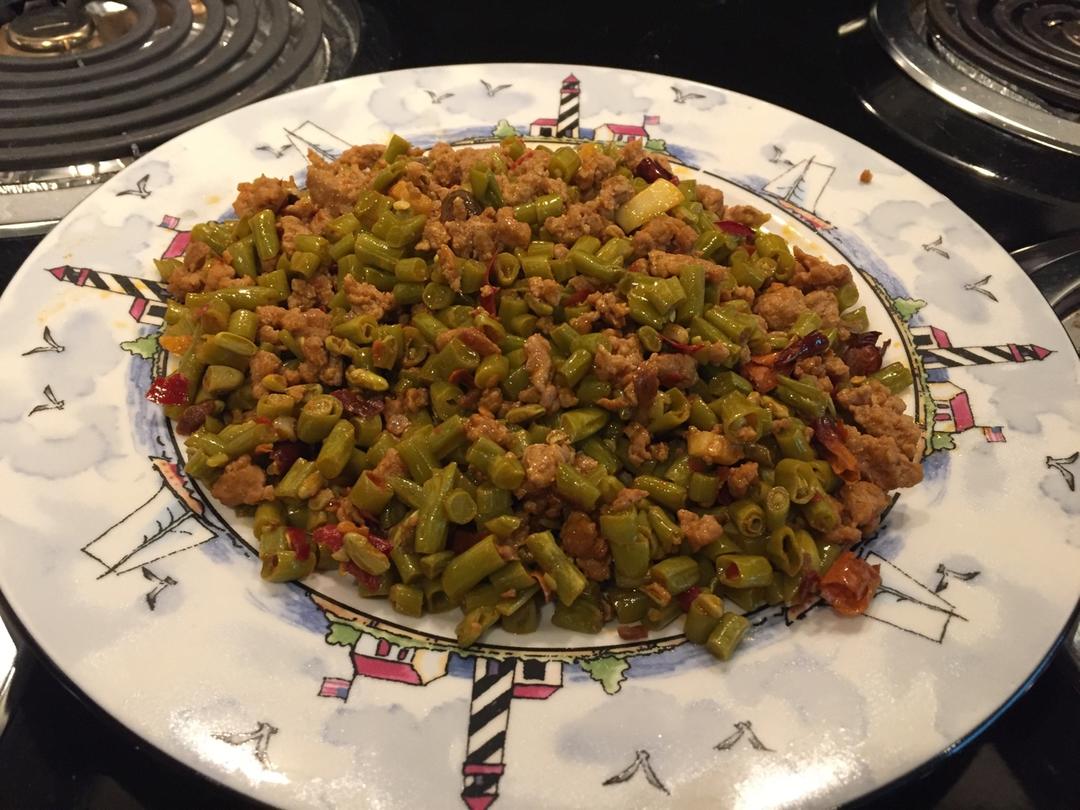 酸豆角炒肉末