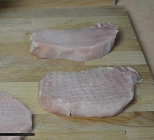 猪通脊肉鲜嫩煎烤肉排Schweinerücken steak的做法 步骤2
