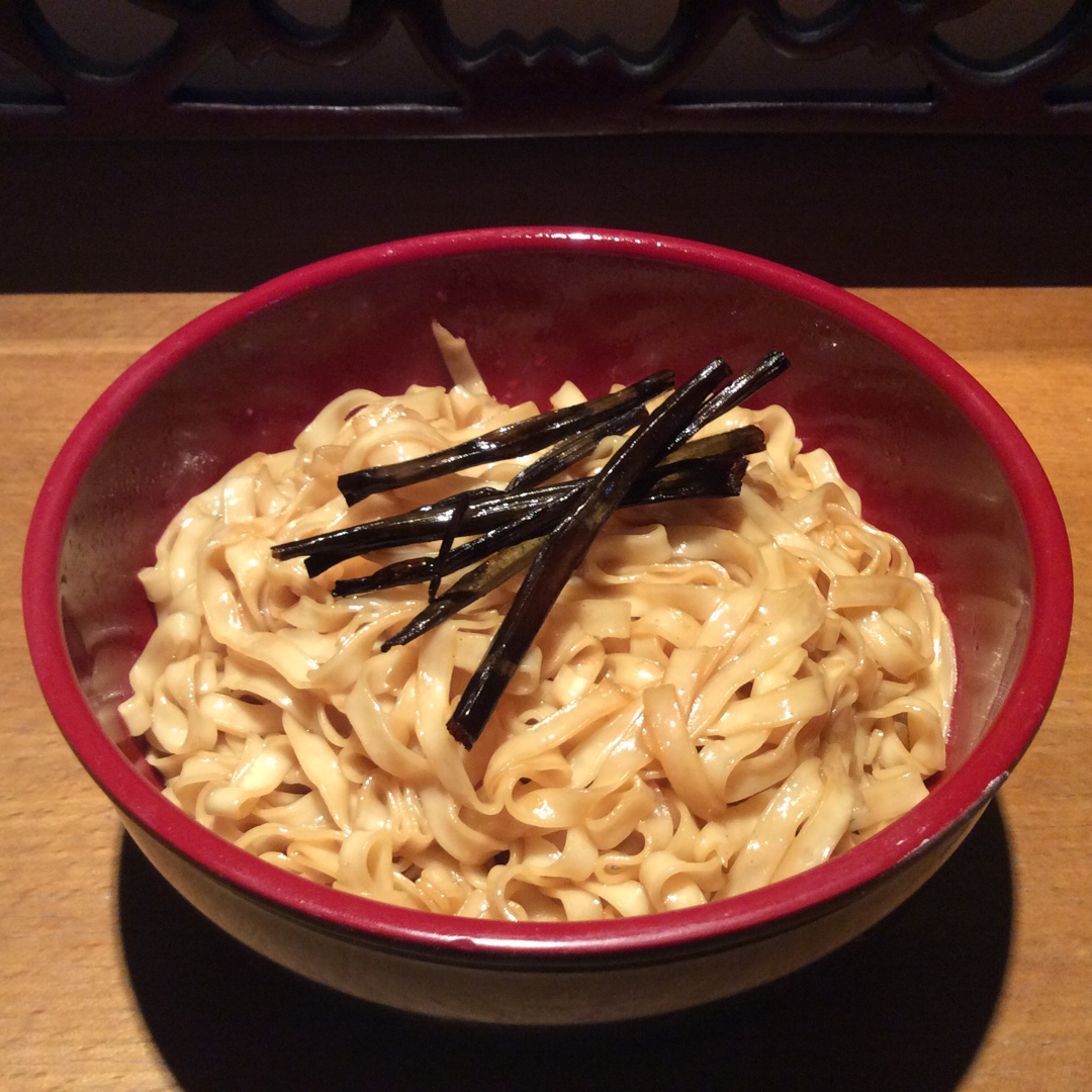 葱油拌面Spring Onion Noodles