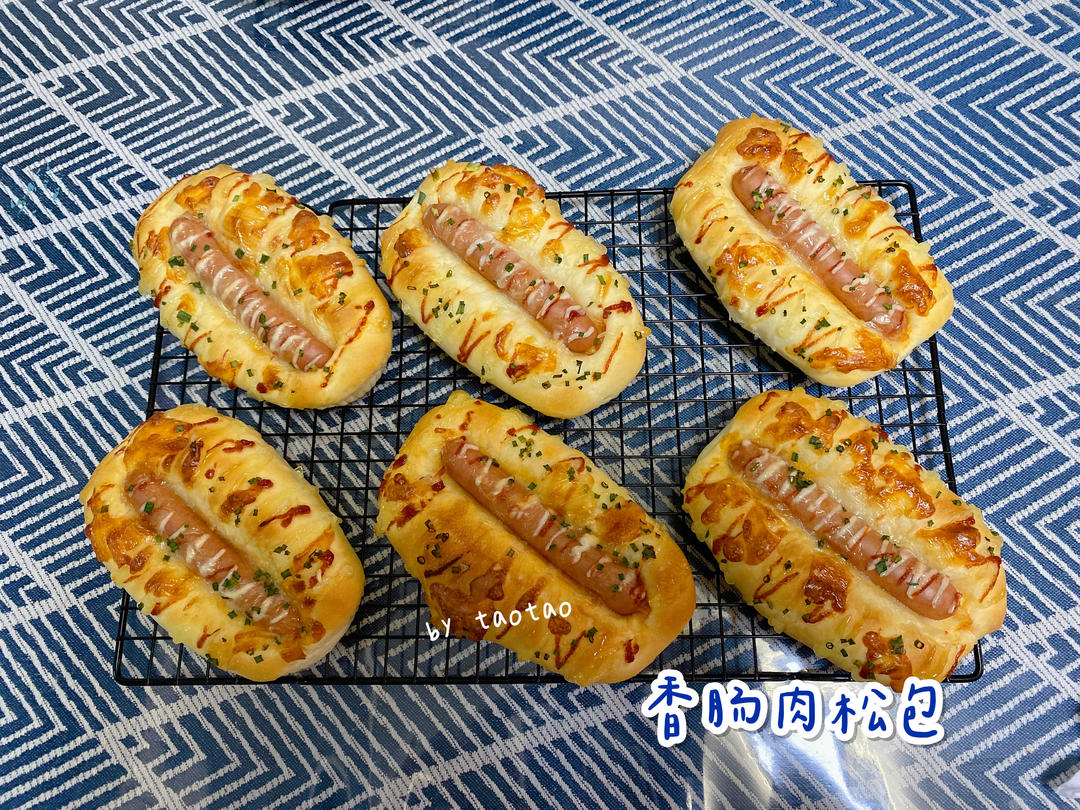 软fufu的经典肉松肠仔包