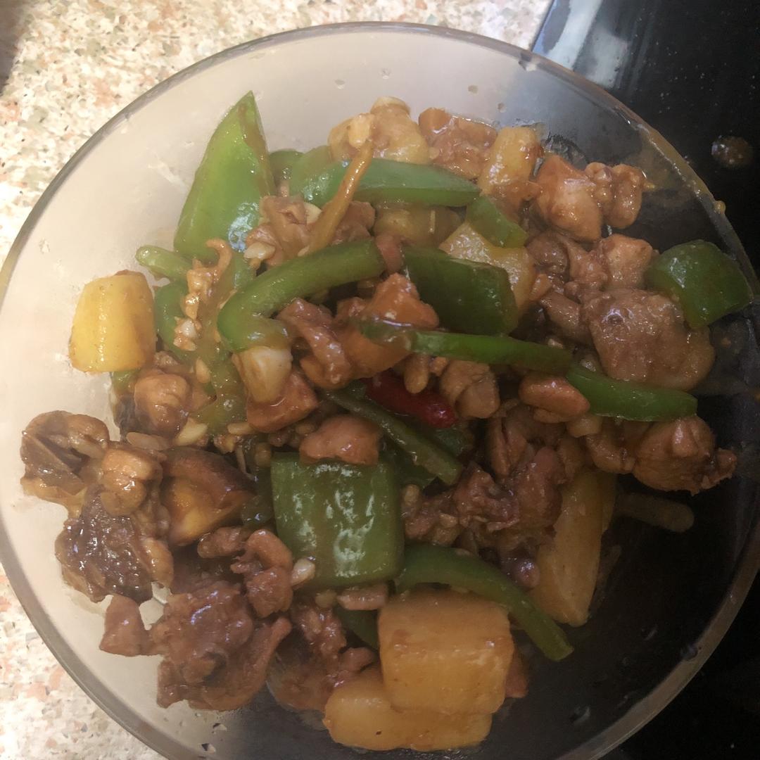 好吃到原地爆炸的黄焖鸡