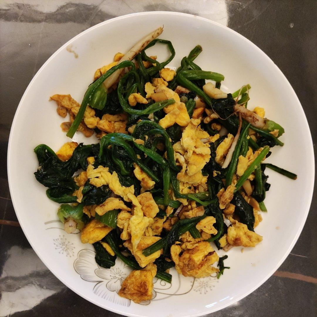 菠菜炒鸡蛋