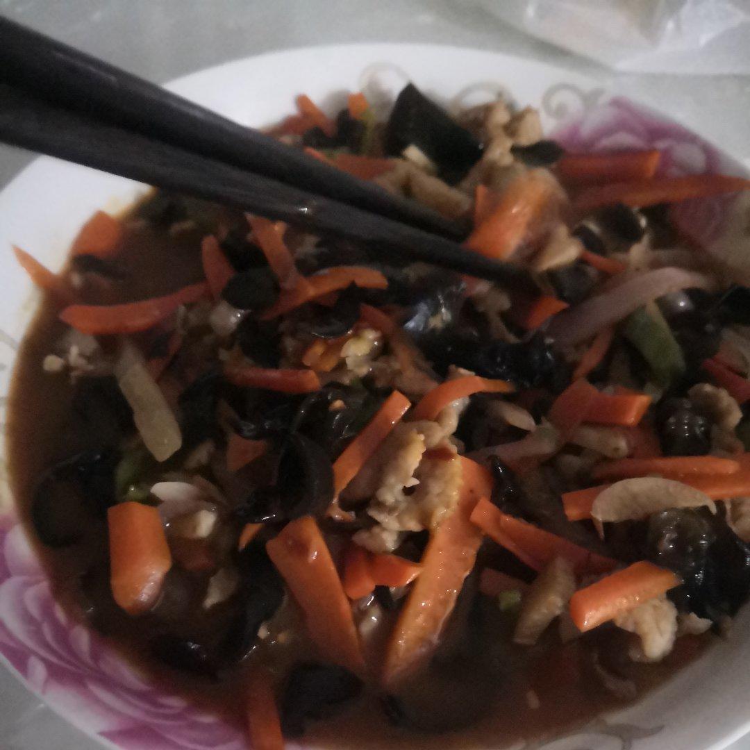 超好吃的鱼香肉丝（做法相当简单，一看就会）