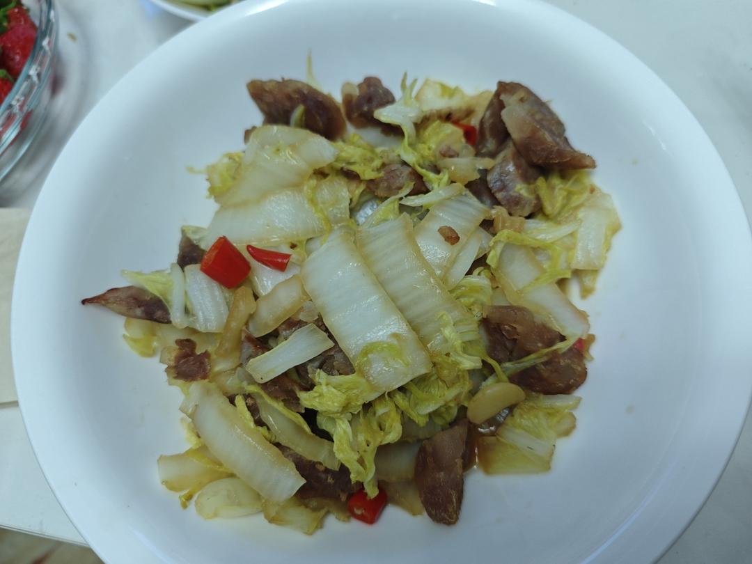 白菜炒腊肠