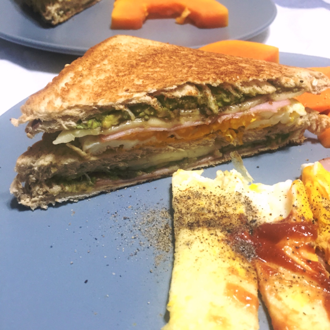 牛油果早餐三明治 Avocado Breakfast Toasted Sandwich