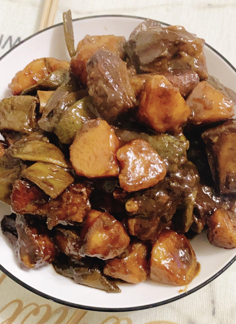 土豆炖排骨