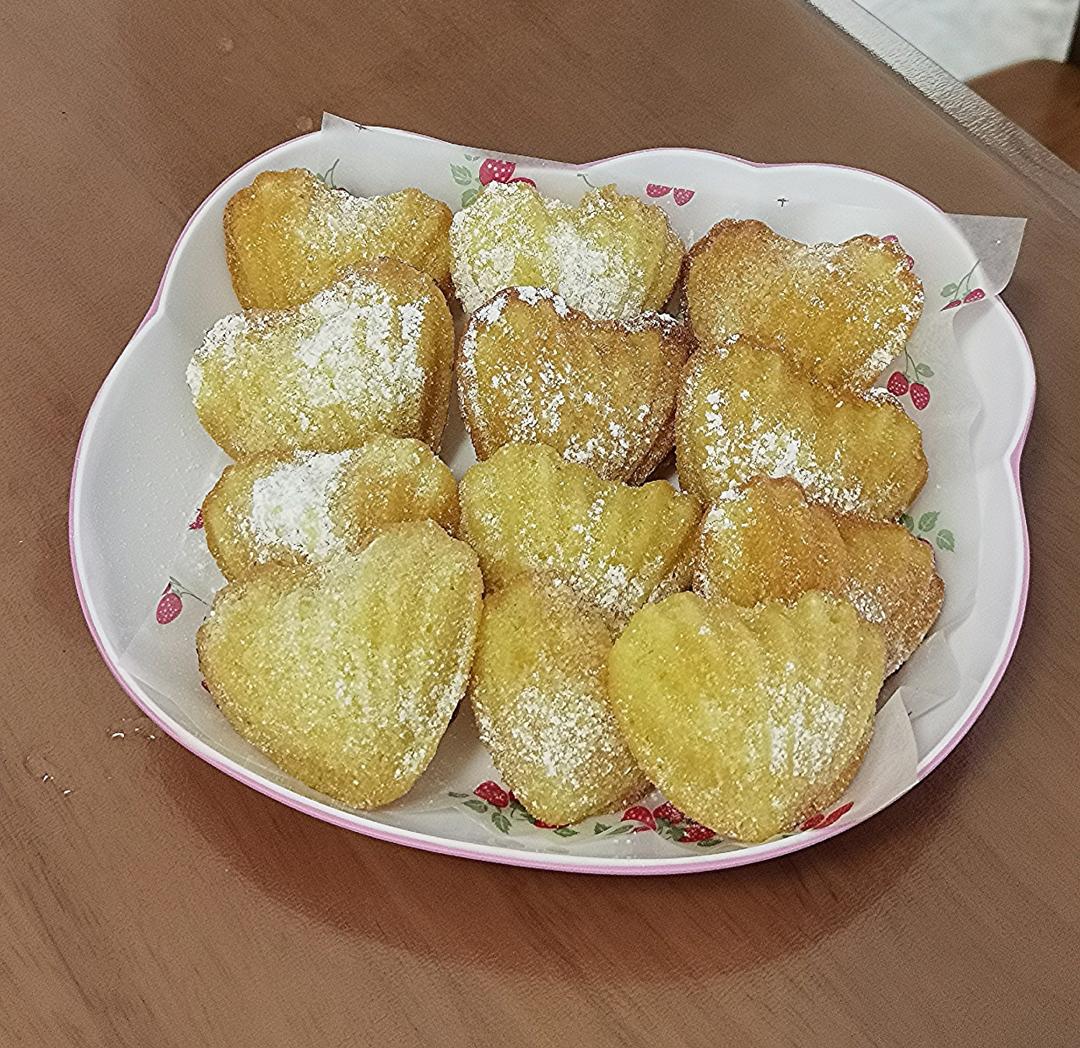 超好吃的精致甜品～玛德琳蛋糕
