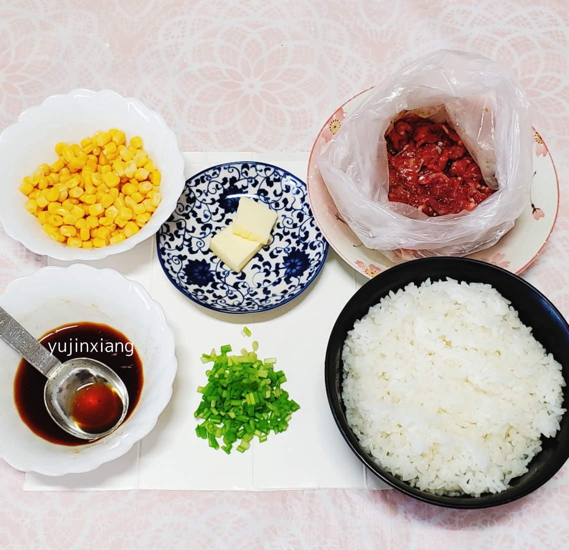 黑胡椒厨房的黑胡椒牛肉饭（简单家庭再现）的做法 步骤2