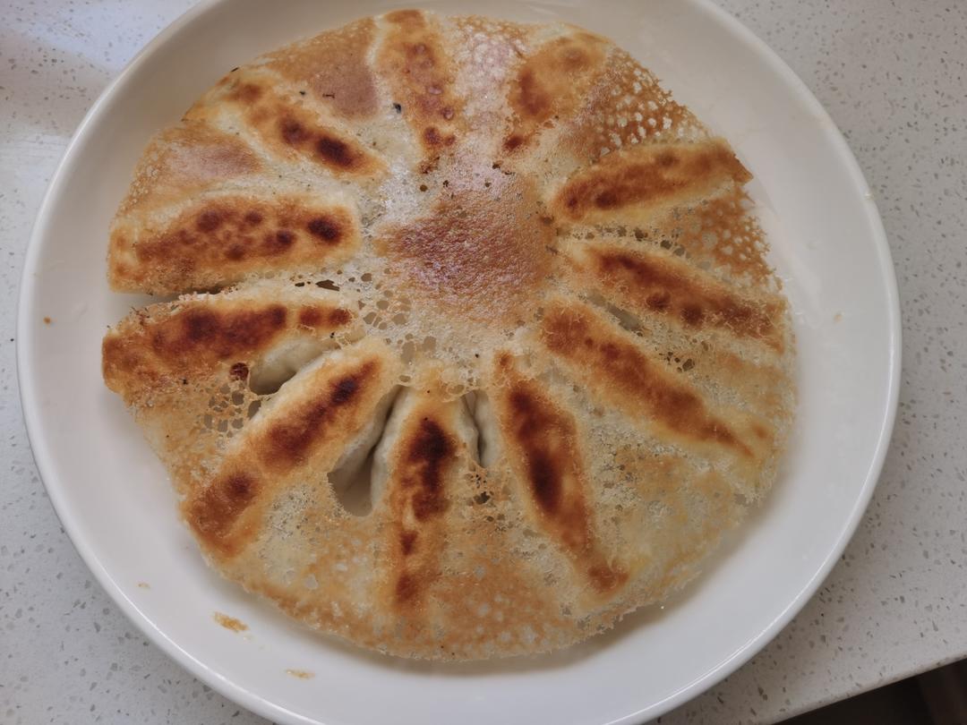 冰花蕾丝煎饺