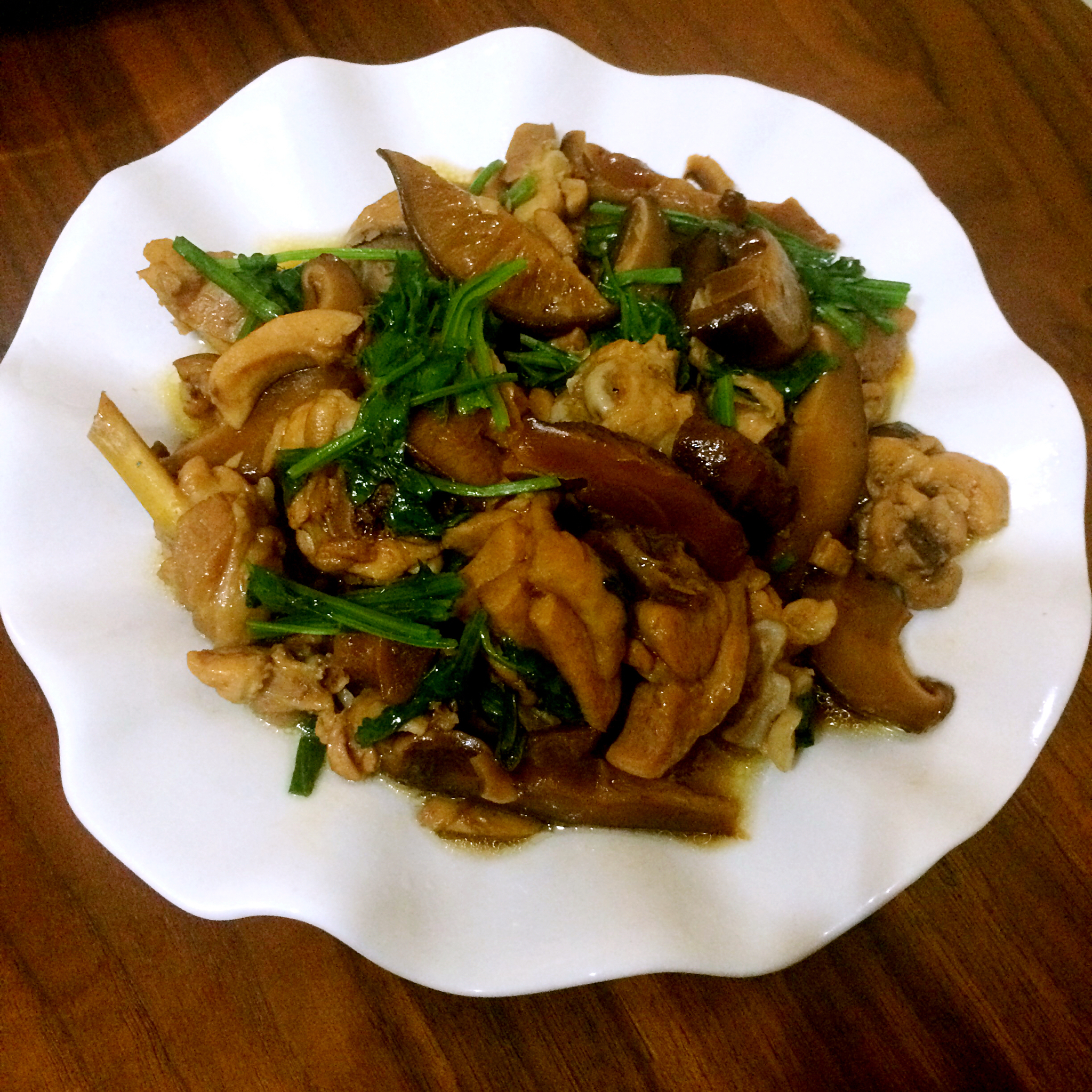 香菇黄焖鸡