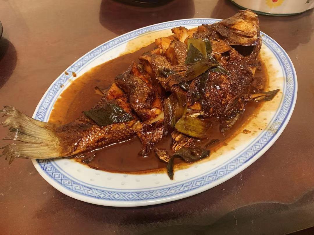 红烧鲈鱼
