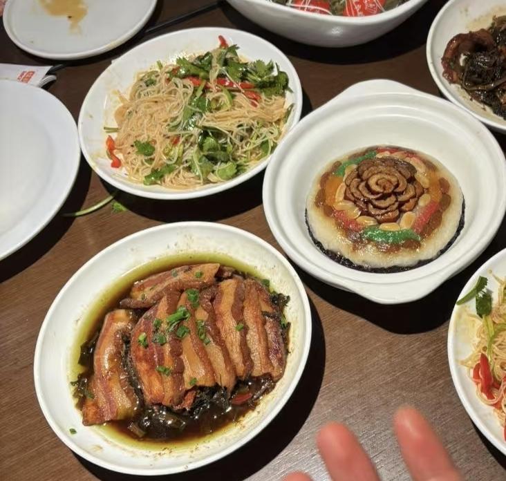 年夜饭就要来一道｜梅干菜蒸肘子｜家常宴客硬菜