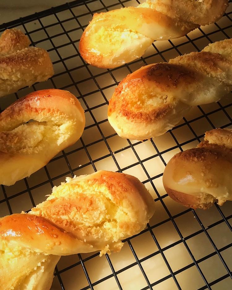 椰蓉面包棒 | 附自制椰蓉馅 两种整形方法