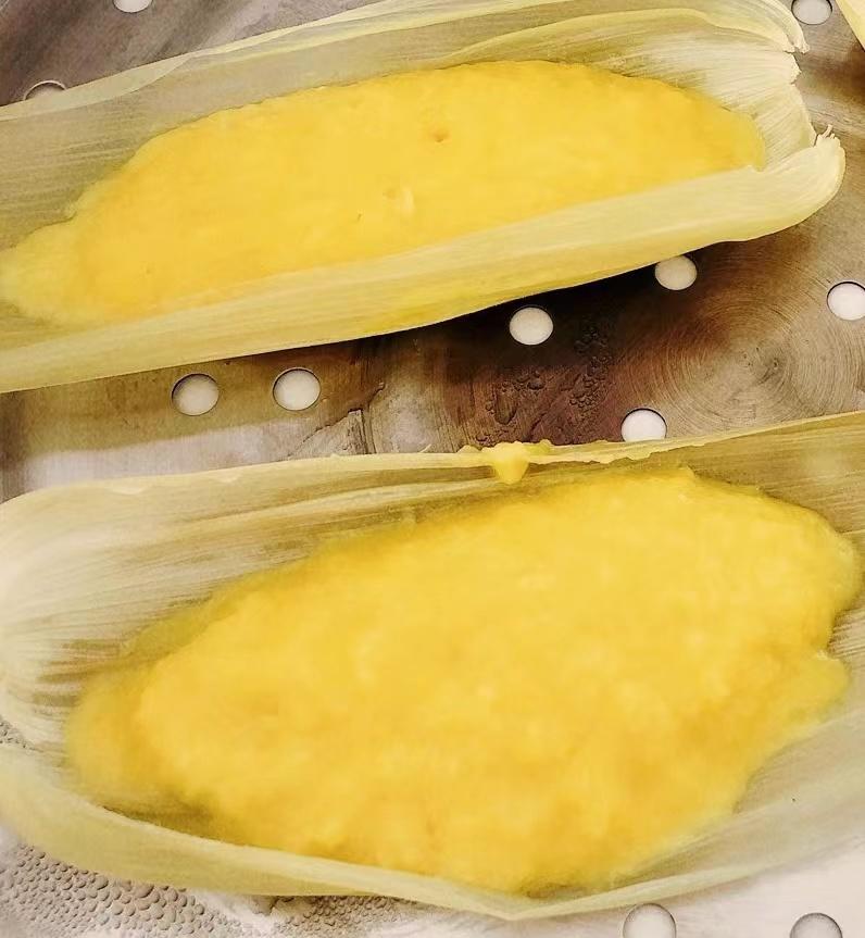 蒸鲜玉米糕一一玉米粑粑