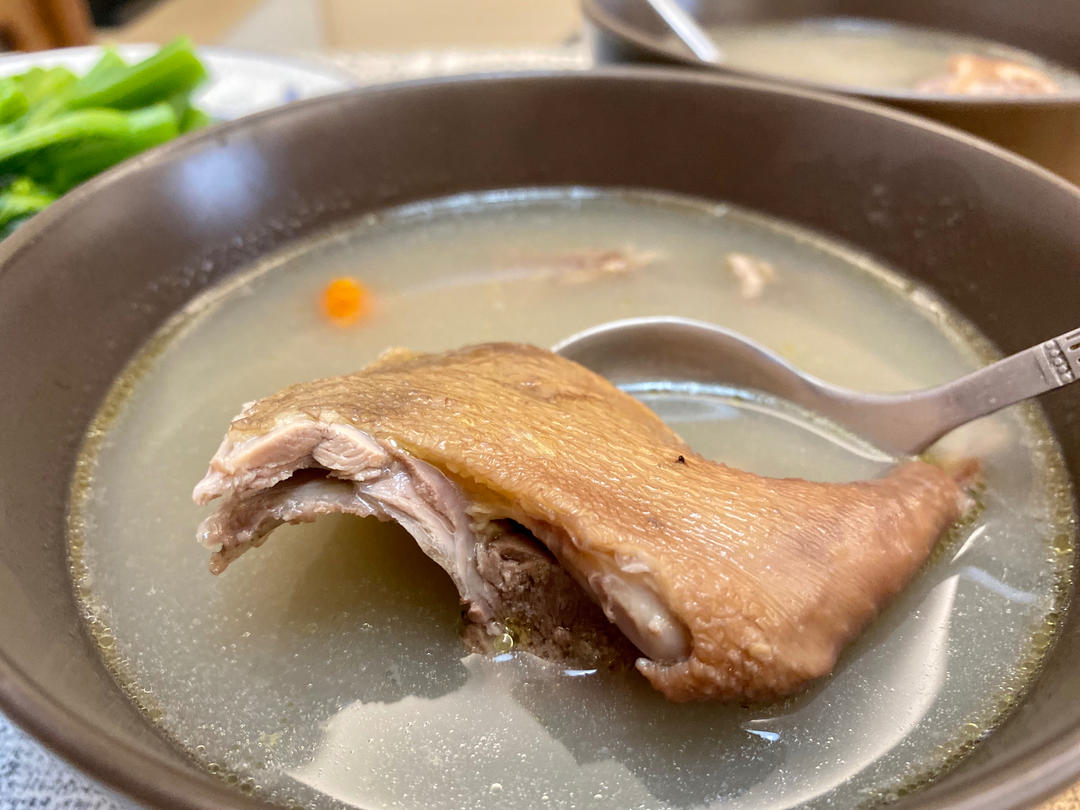 红绿豆煲老鸽汤（4人份）